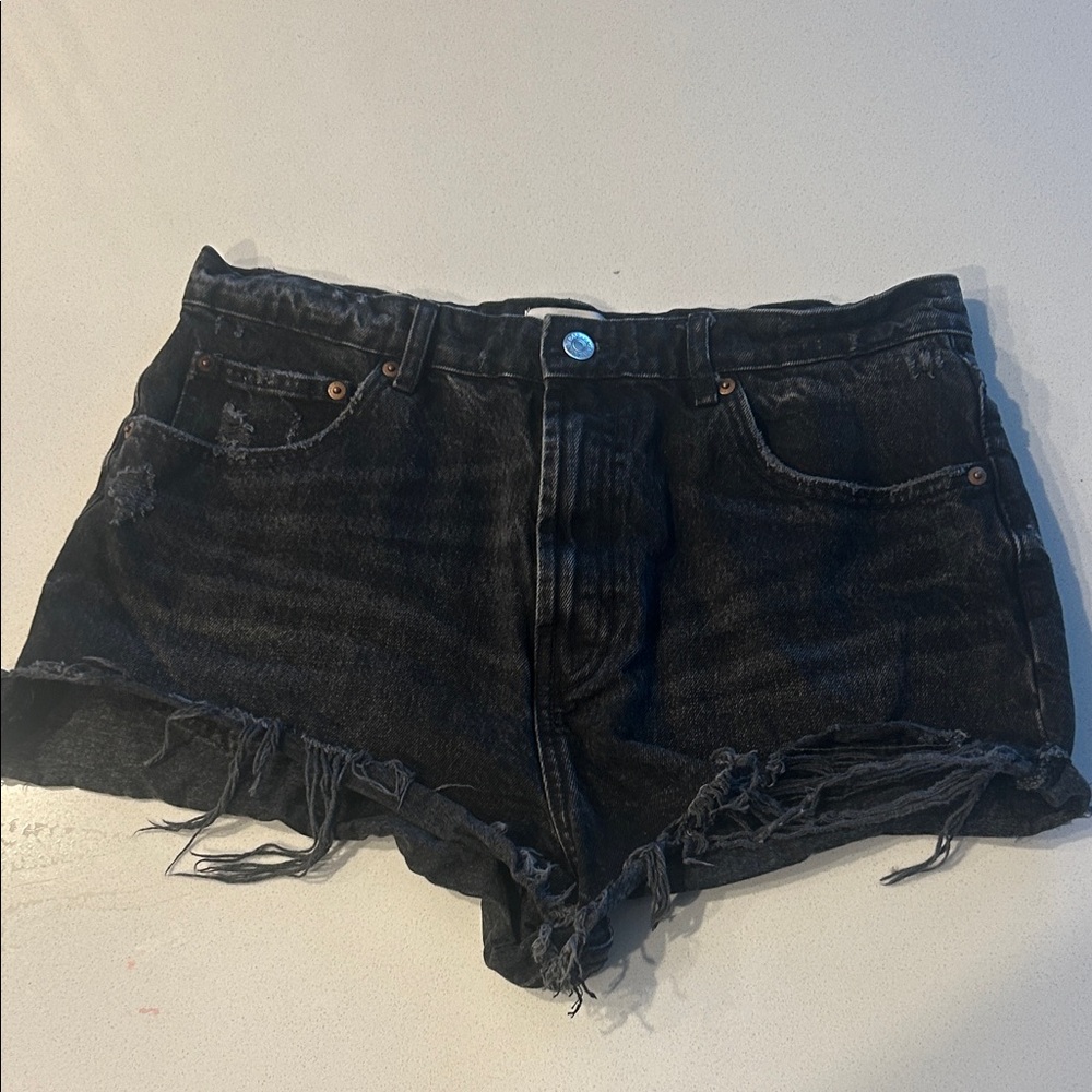 Zara Black Micro Denim Cutoff Shorts With Frayed  Raw Hem.– Size 12